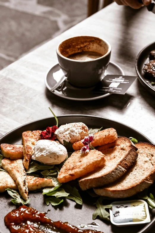 some bread and bacon are on a plate