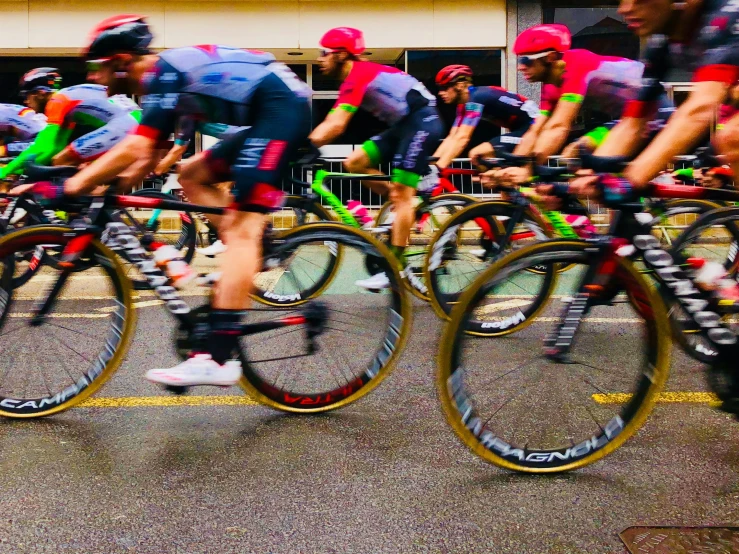 many bicyclists race in the same direction as each other