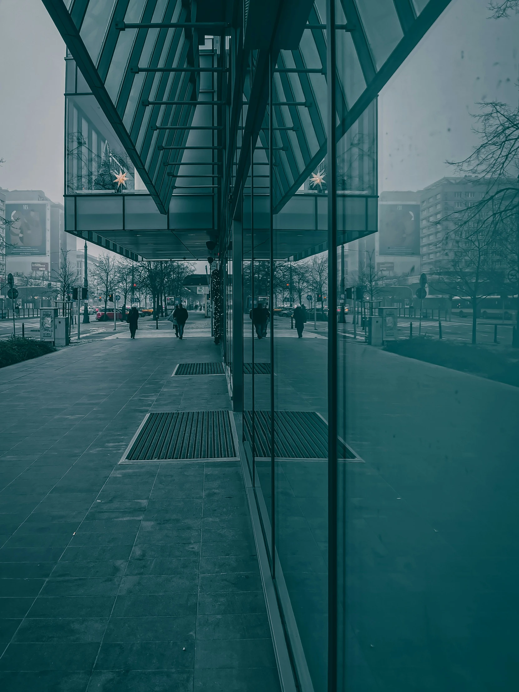 a building with multiple walkways near each other