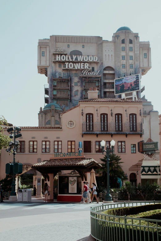 a red building has the words hollywood written above it