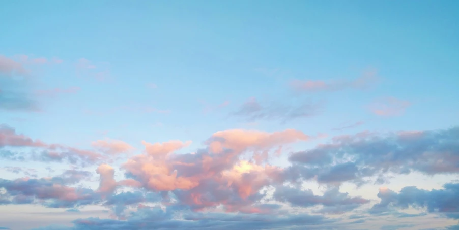 a plane that is flying in the sky