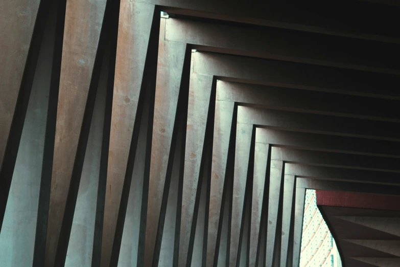 several rows of brown concrete blocks are in a pattern