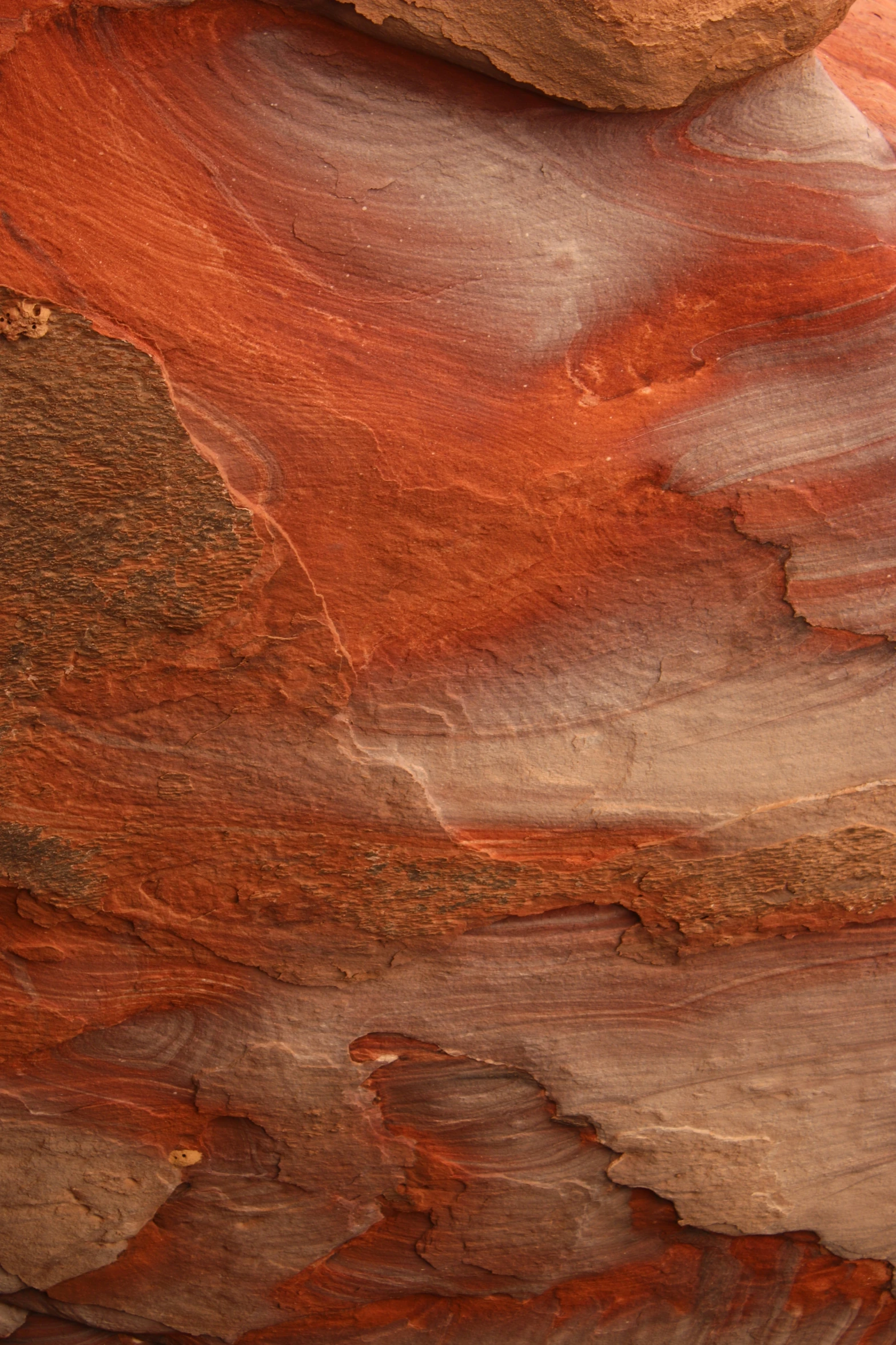 close up view of a rock formation in the desert