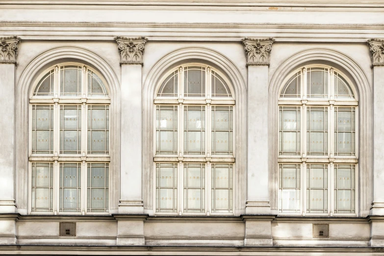 a very large building with some windows in it