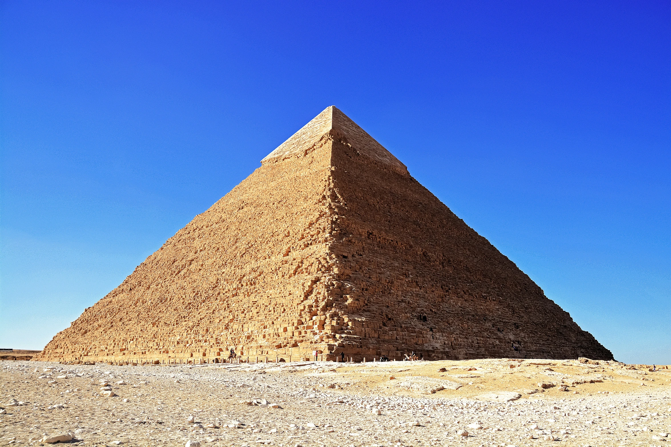 the pyramid of giza is in the desert