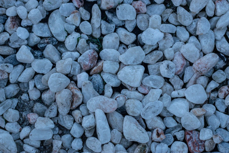 the gravel is covered with little stones