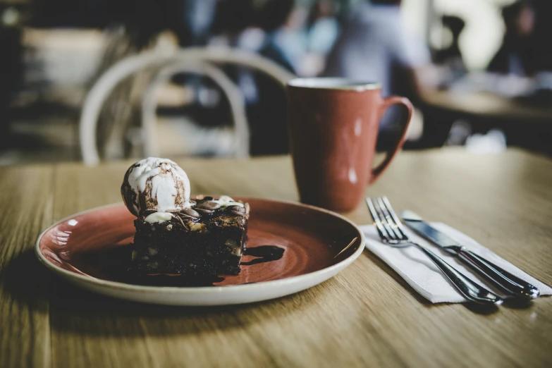 a desert that is sitting on a plate