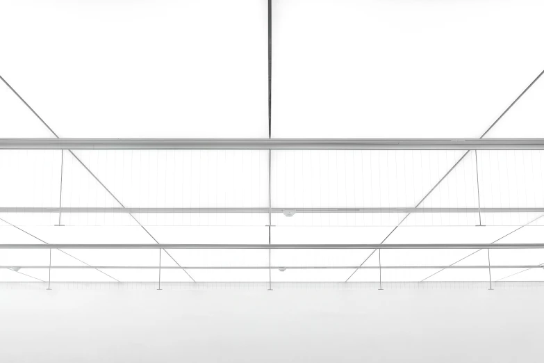 a long white ceiling has no lines