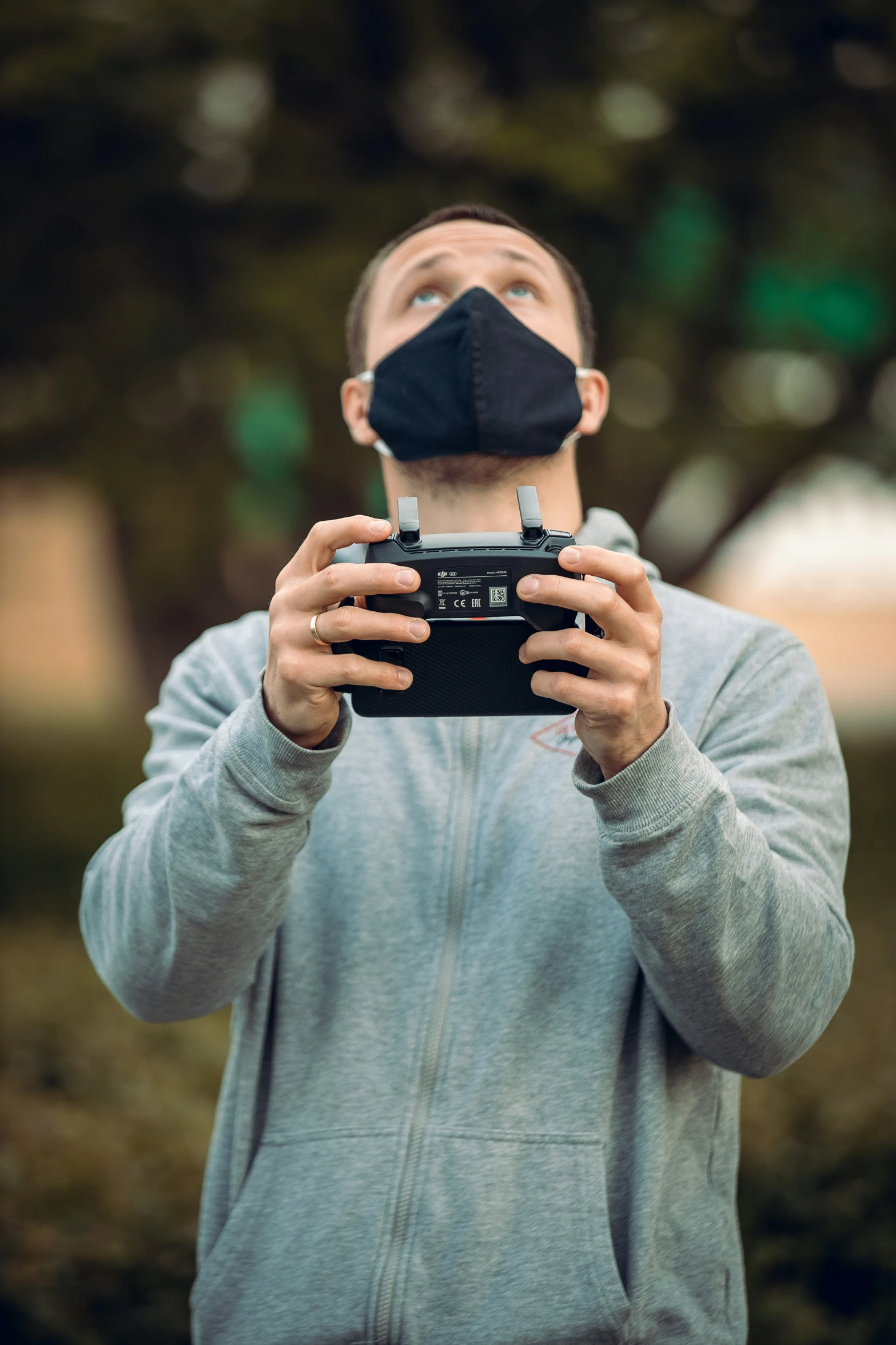 a person taking a po with a camera