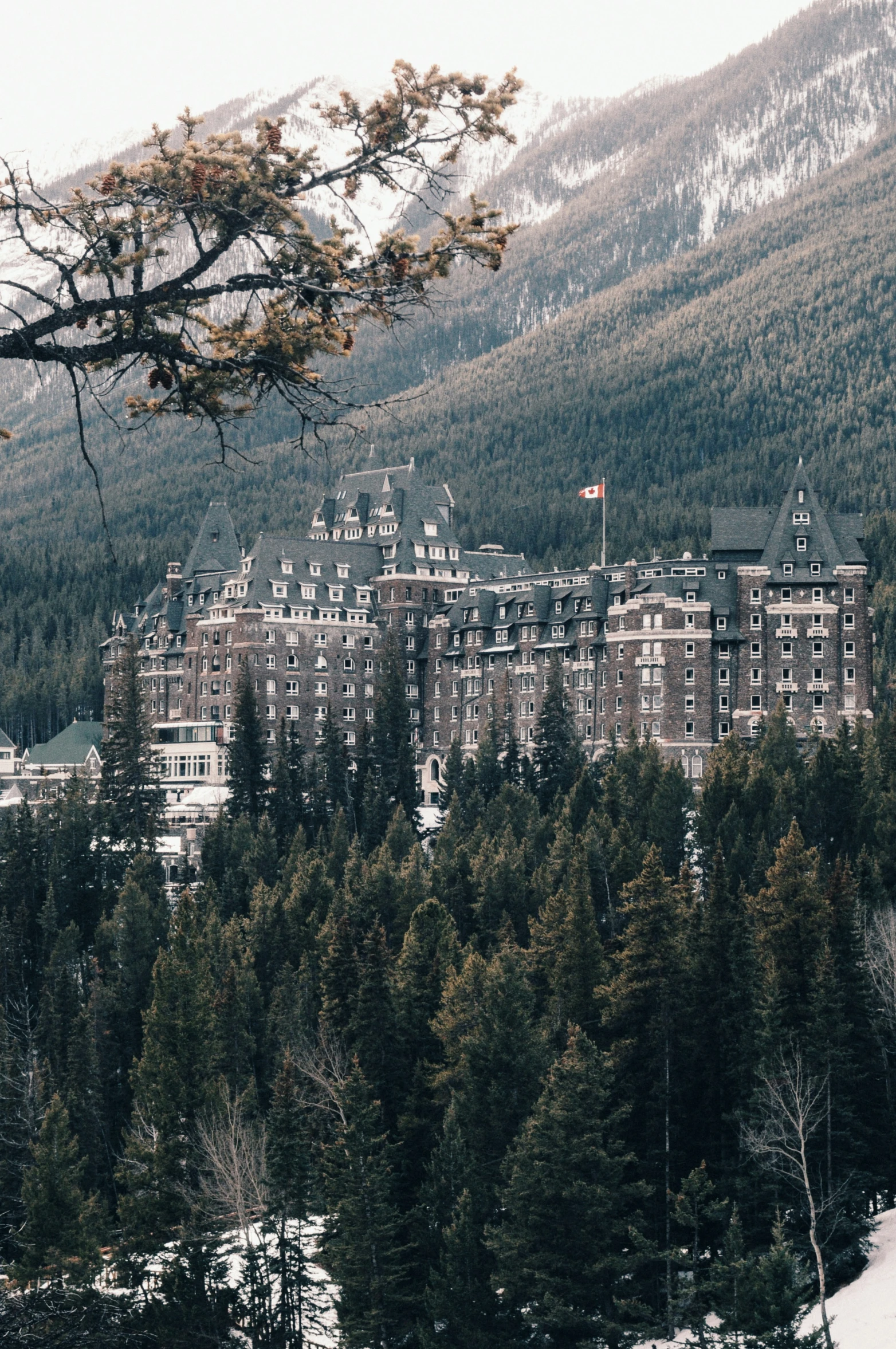 a mountain resort with a view of mountains