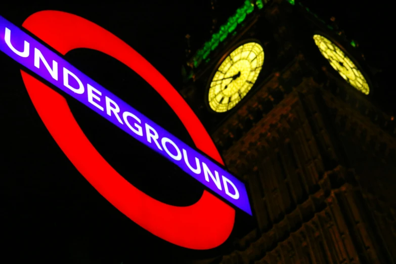 a bright and vivid po of a big ben clock tower