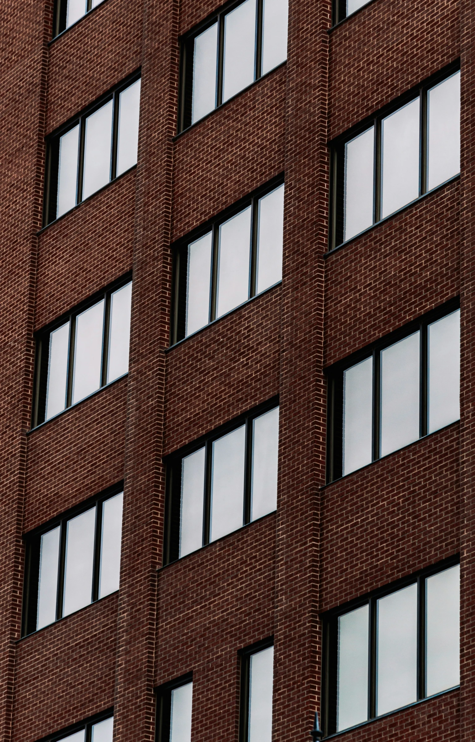 a red brick building that has some windows