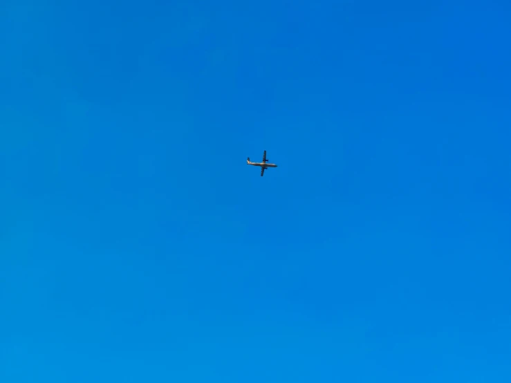 an airplane that is flying very low in the sky