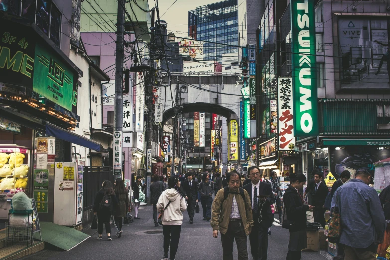 this is a very busy asian city street