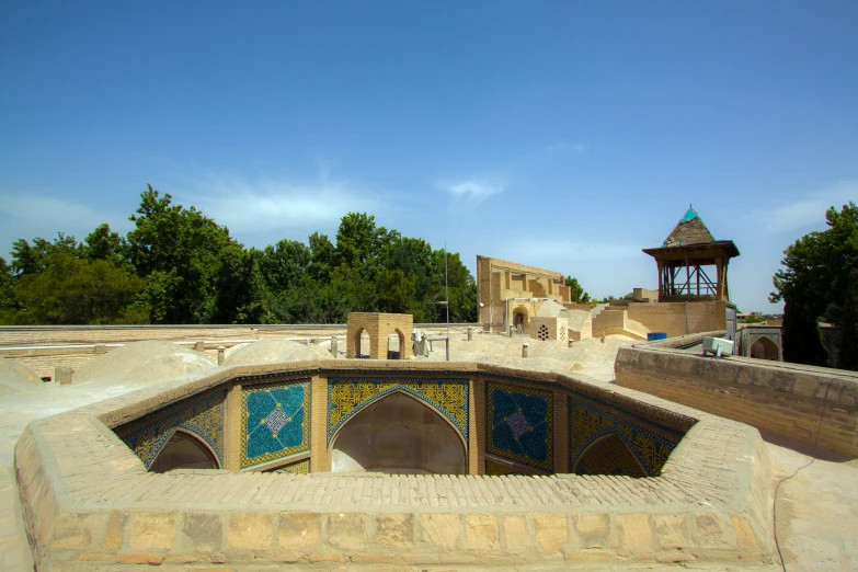 this is an image of a small building with many walls and roof pieces in it