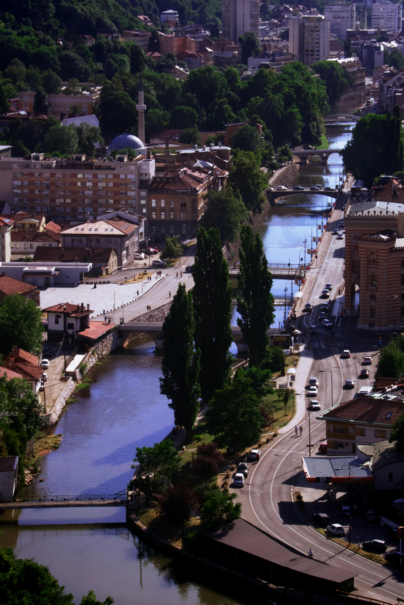 an aerial s of the streets and the river