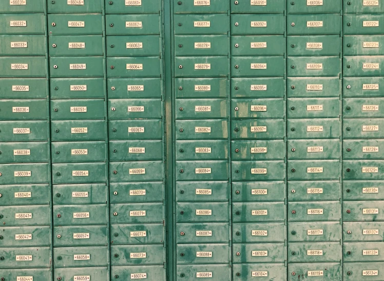 a bunch of lockers that are next to each other