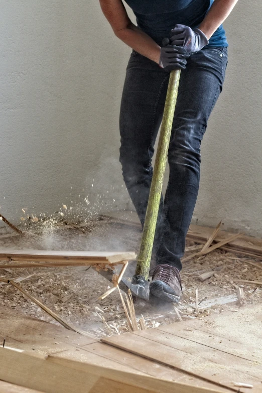 a man with an electric sawdusting tools in his hands