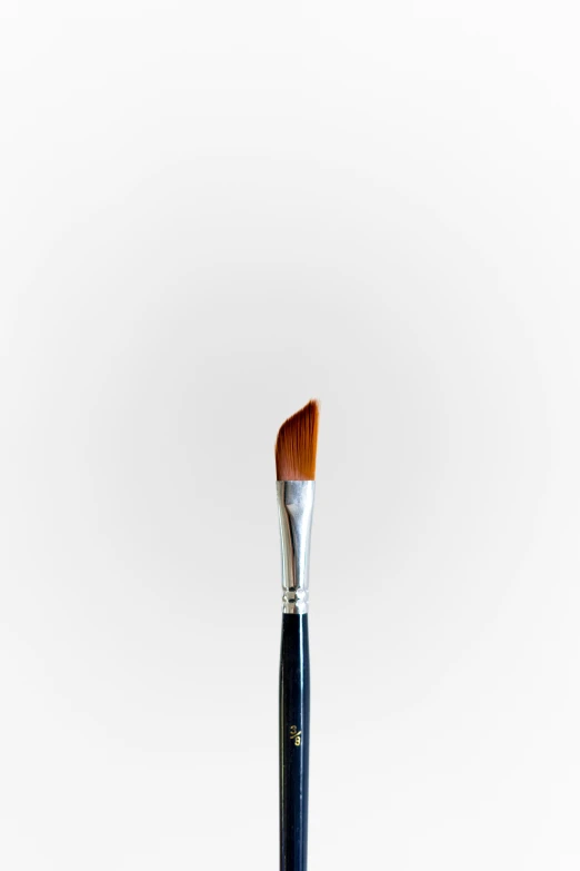 a close up image of a brush with no top