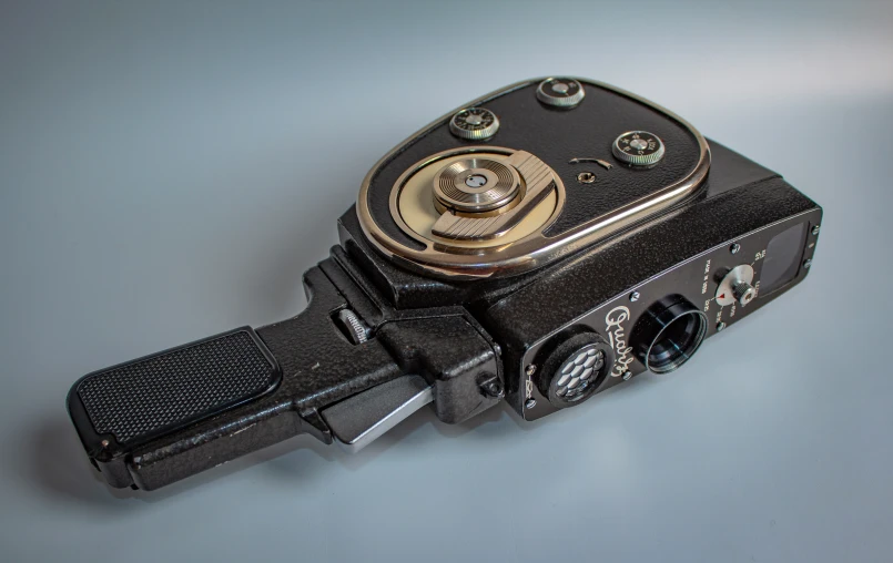 the side of an old fashioned camera