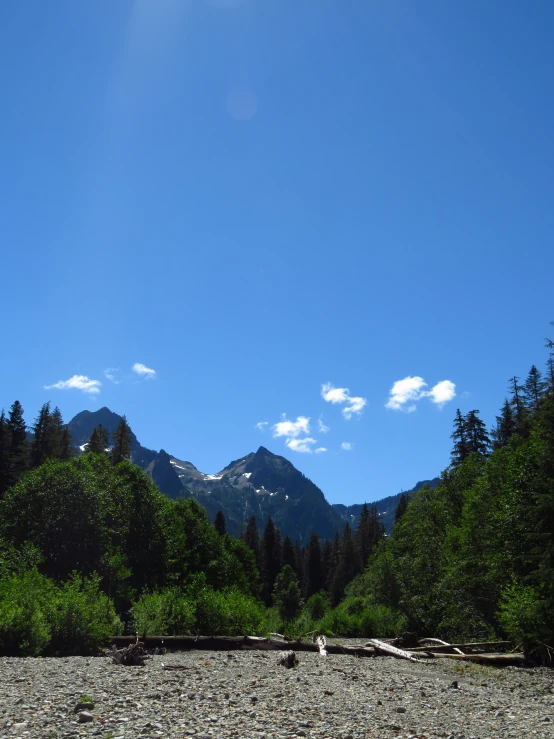 the sky is perfect for clear blue skies over the mountains