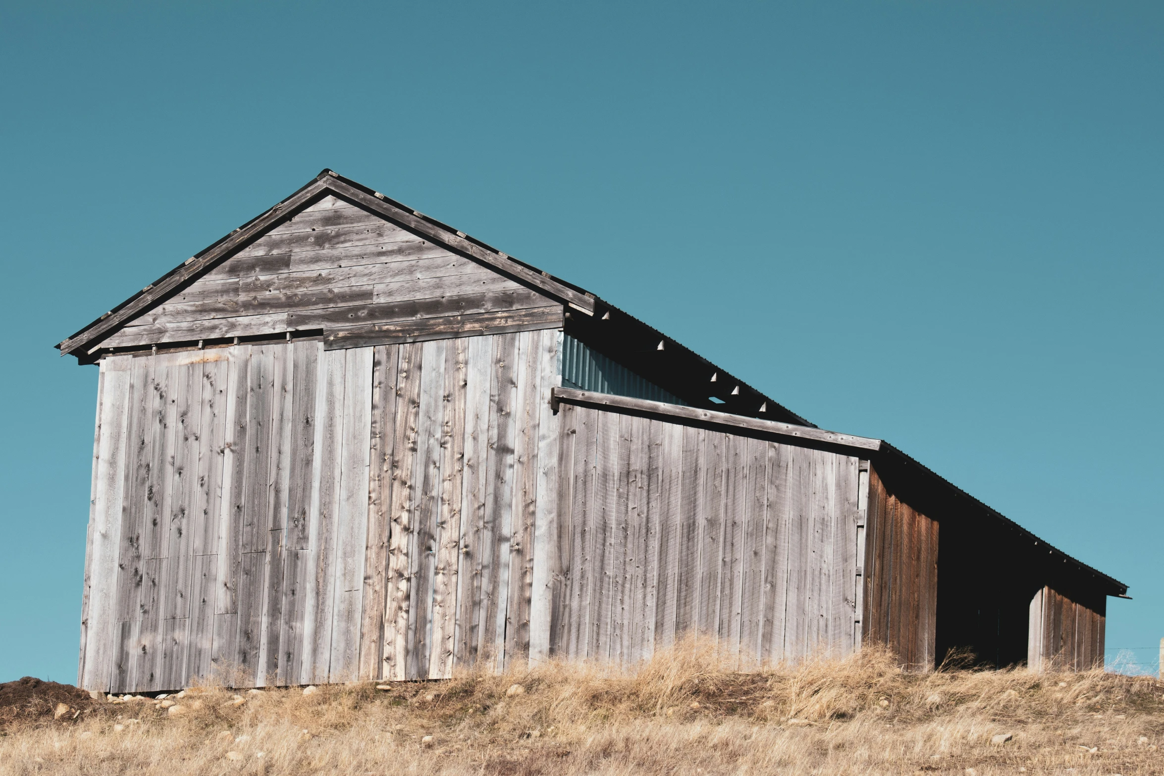 the barn is built in the middle of nowhere