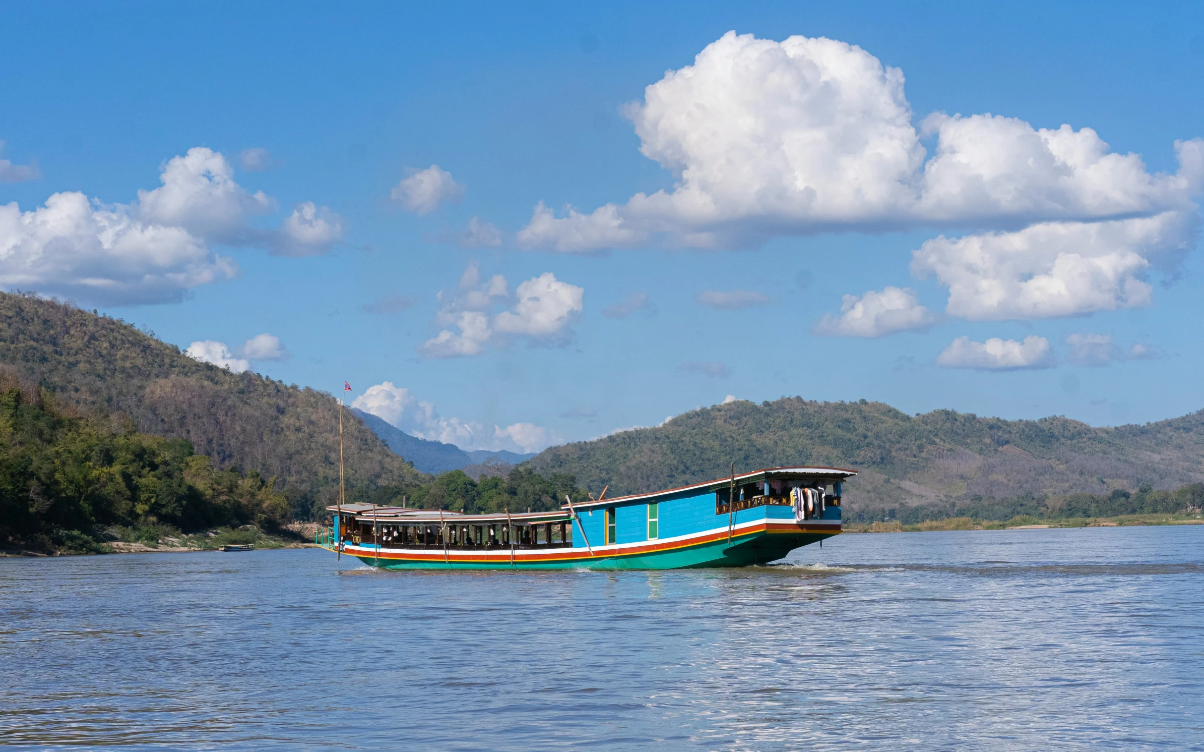 a boat that is sitting in the water