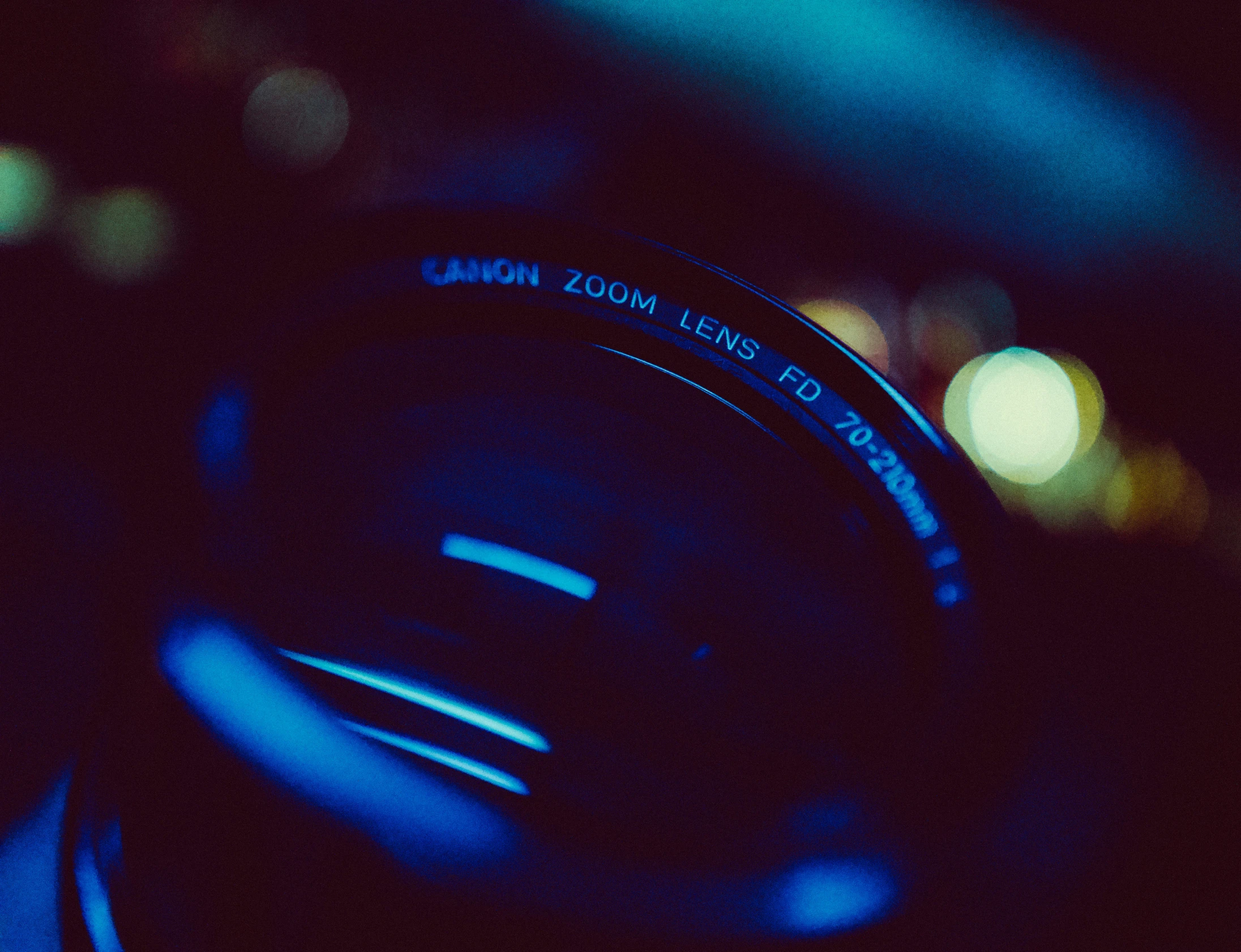 a camera lens sitting on top of a desk