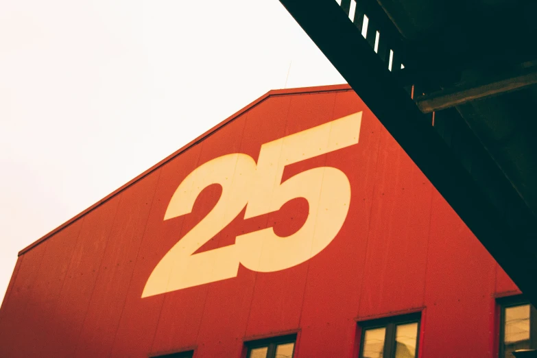 an image of the number twenty five on a sign