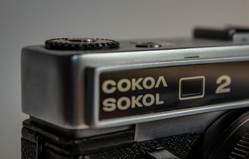 an old camera with the word'kodak sokol 2 '