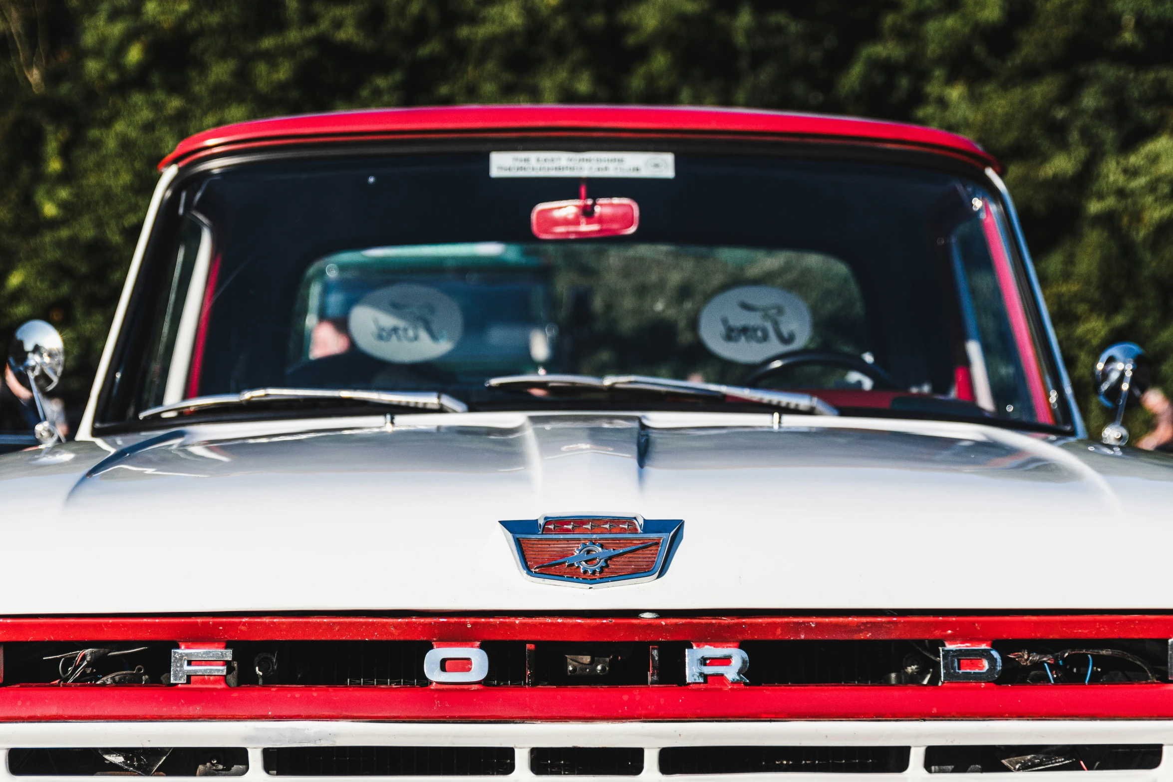 an image of the rear of a classic car