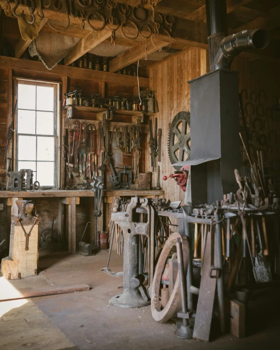 there are many different wooden work tools in this room