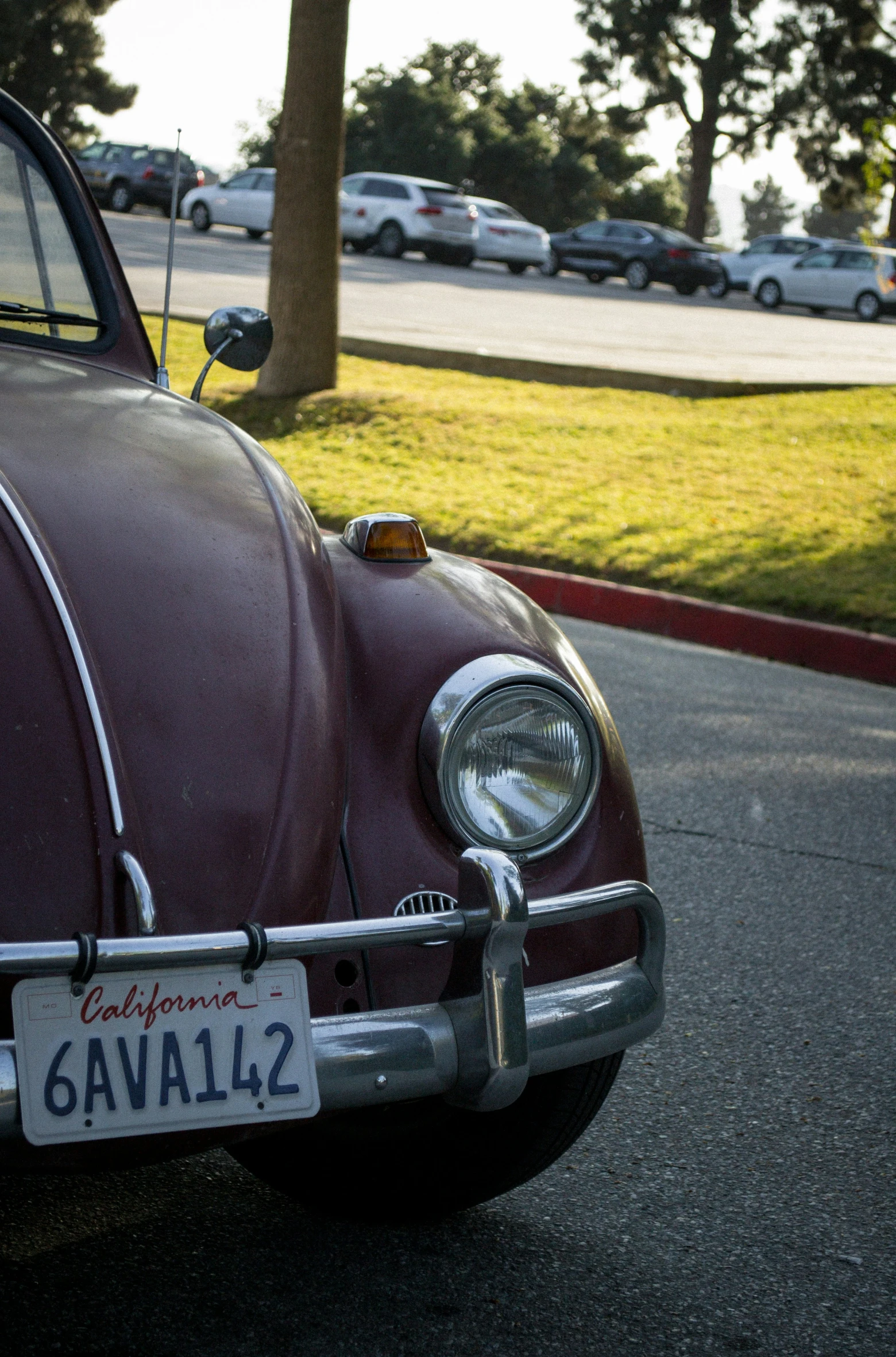 this is an old timey red volkswagen car