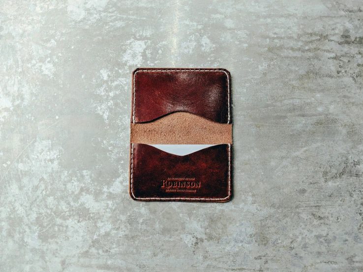 the minimal wallet with a card pocket in brown leather