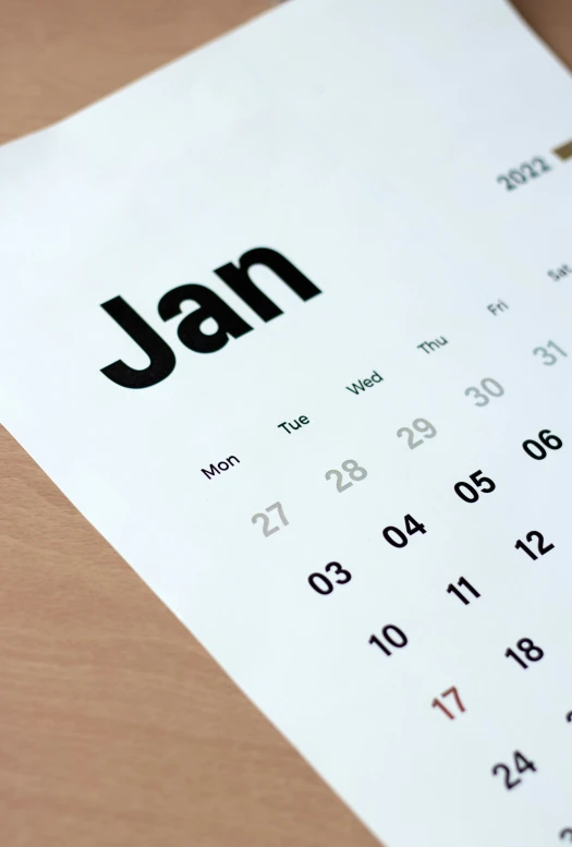 a table with a calendar with the date january 19