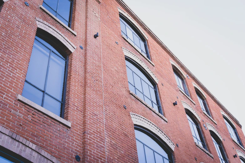 an image of a red brick building