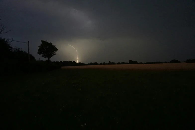 a big sky filled with lightning and lightening