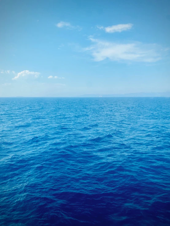 a view of the ocean from the top of a ship