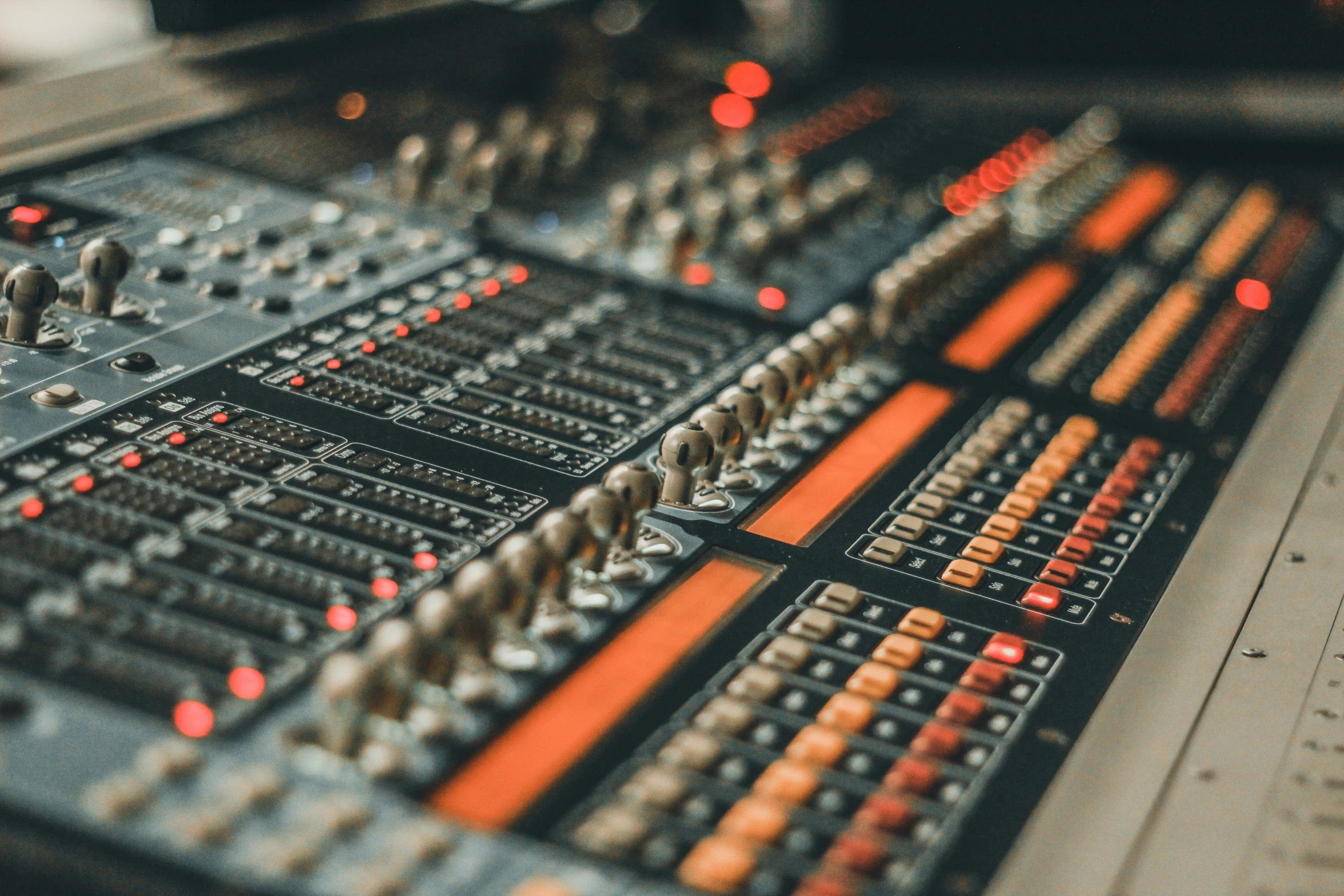 the sound console has ons on each side