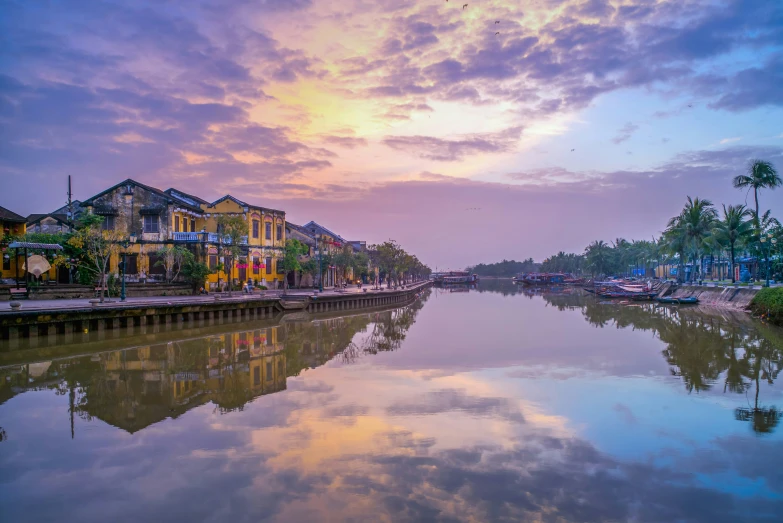 some very pretty houses by a pretty canal