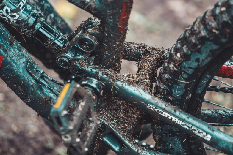 a close up of the gears on a bike