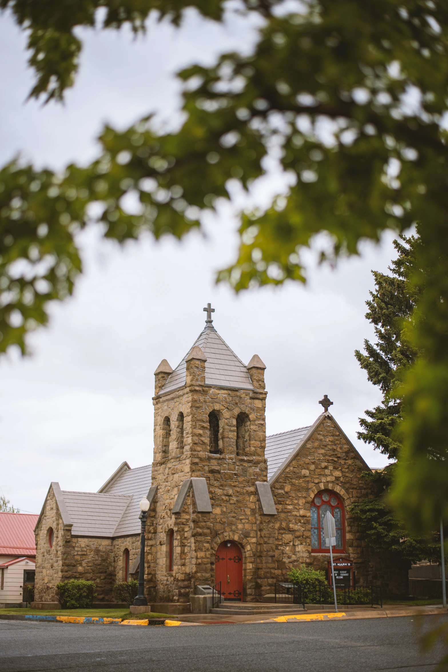 an old church built into the side of a mountain