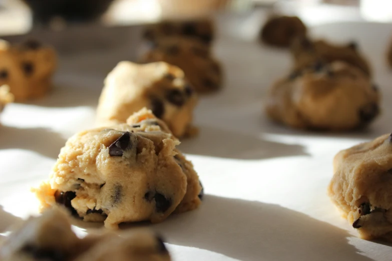 a batch of cookies sitting on a table