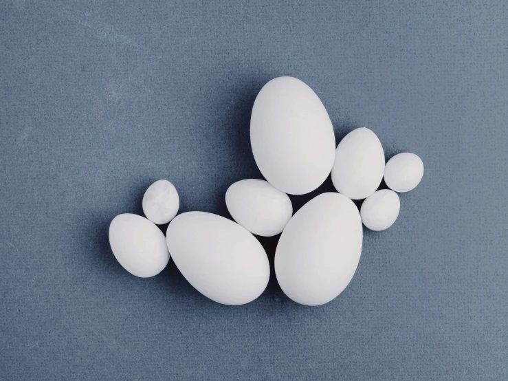 six eggs are shown on top of the table
