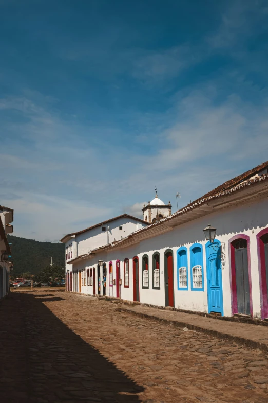 a building with many different colors on it