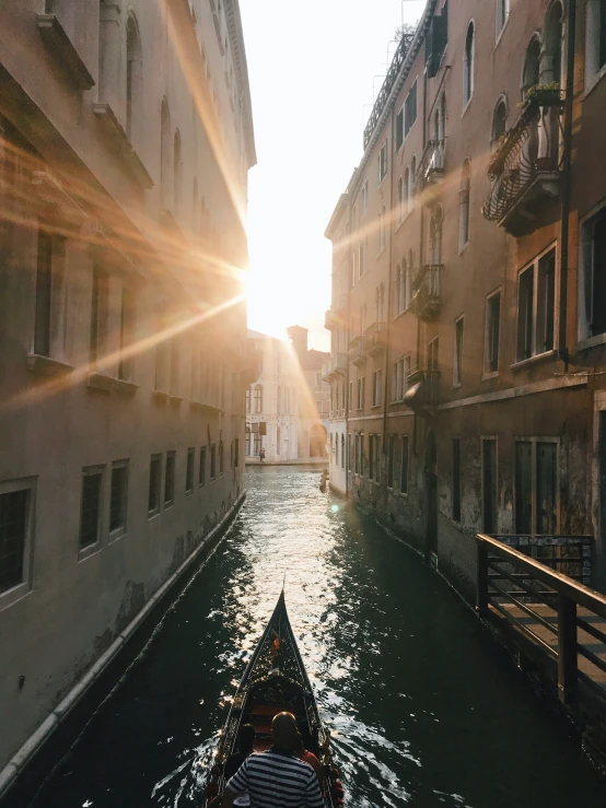 a canal is shown in the middle of a city