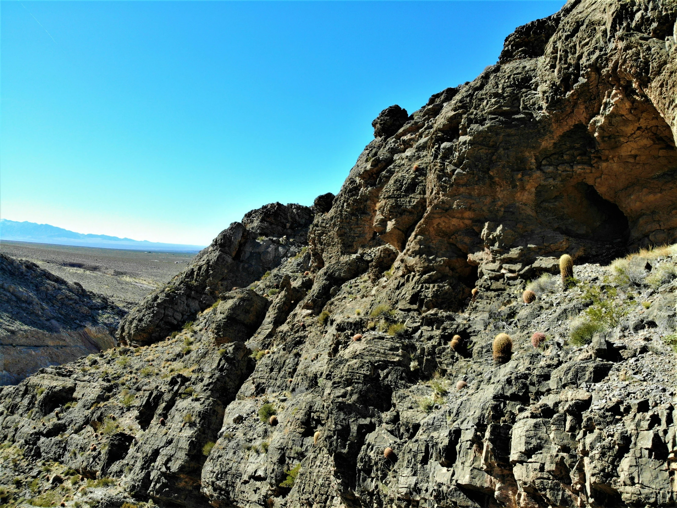 the mountains have some very tall, crevicled, rocky formations