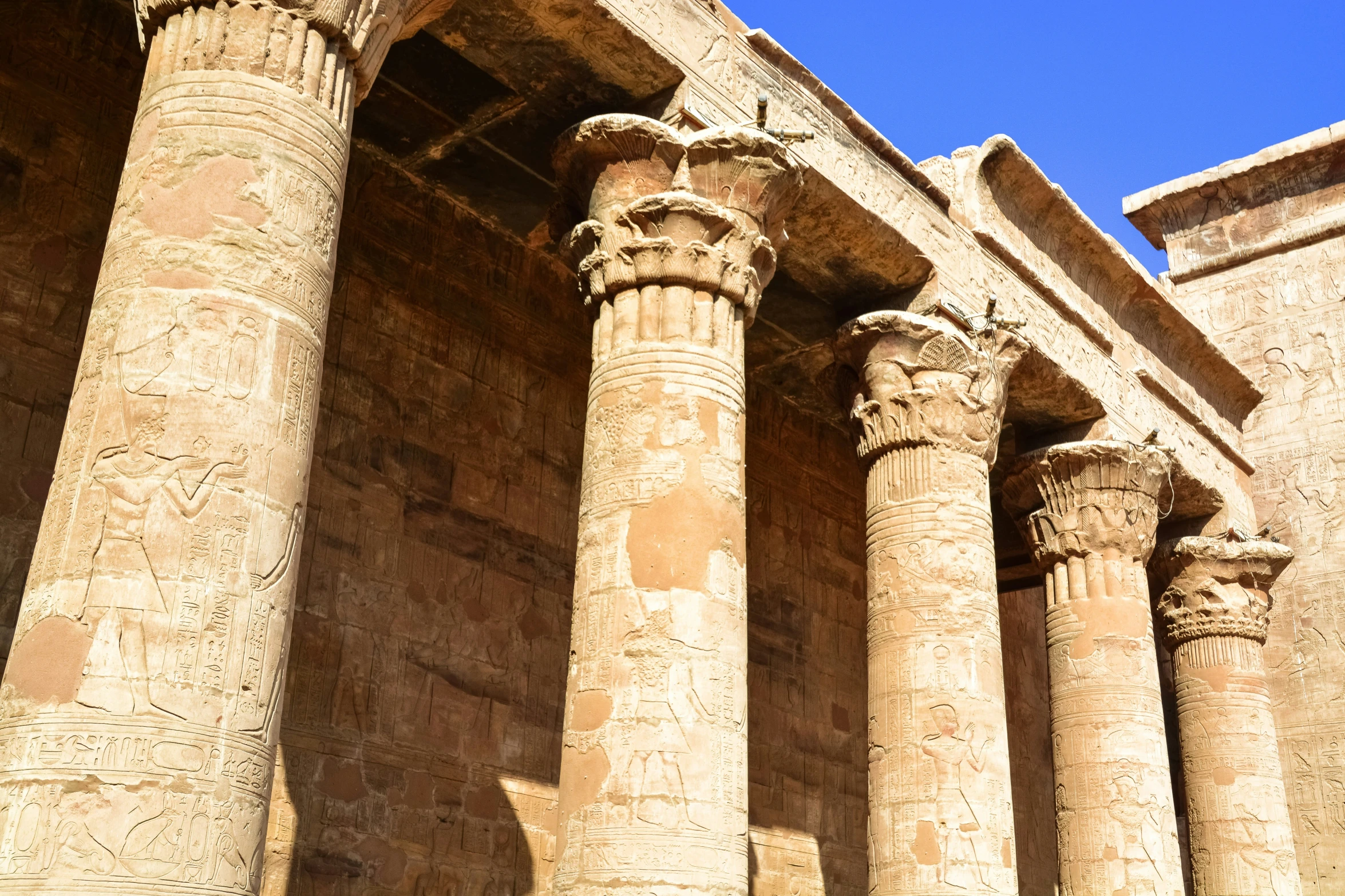 some very nice stone pillars and carvings on some buildings