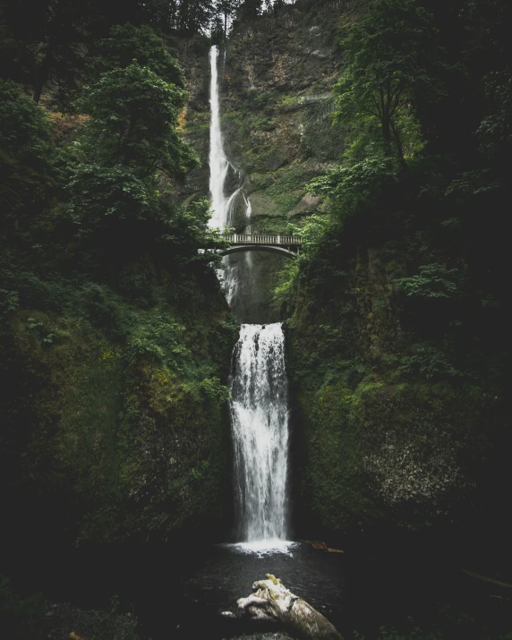 this is a beautiful waterfall that appears to be falling off the side