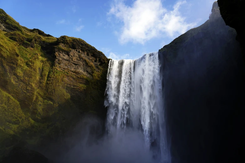 the falls of iguana waterfall in peru